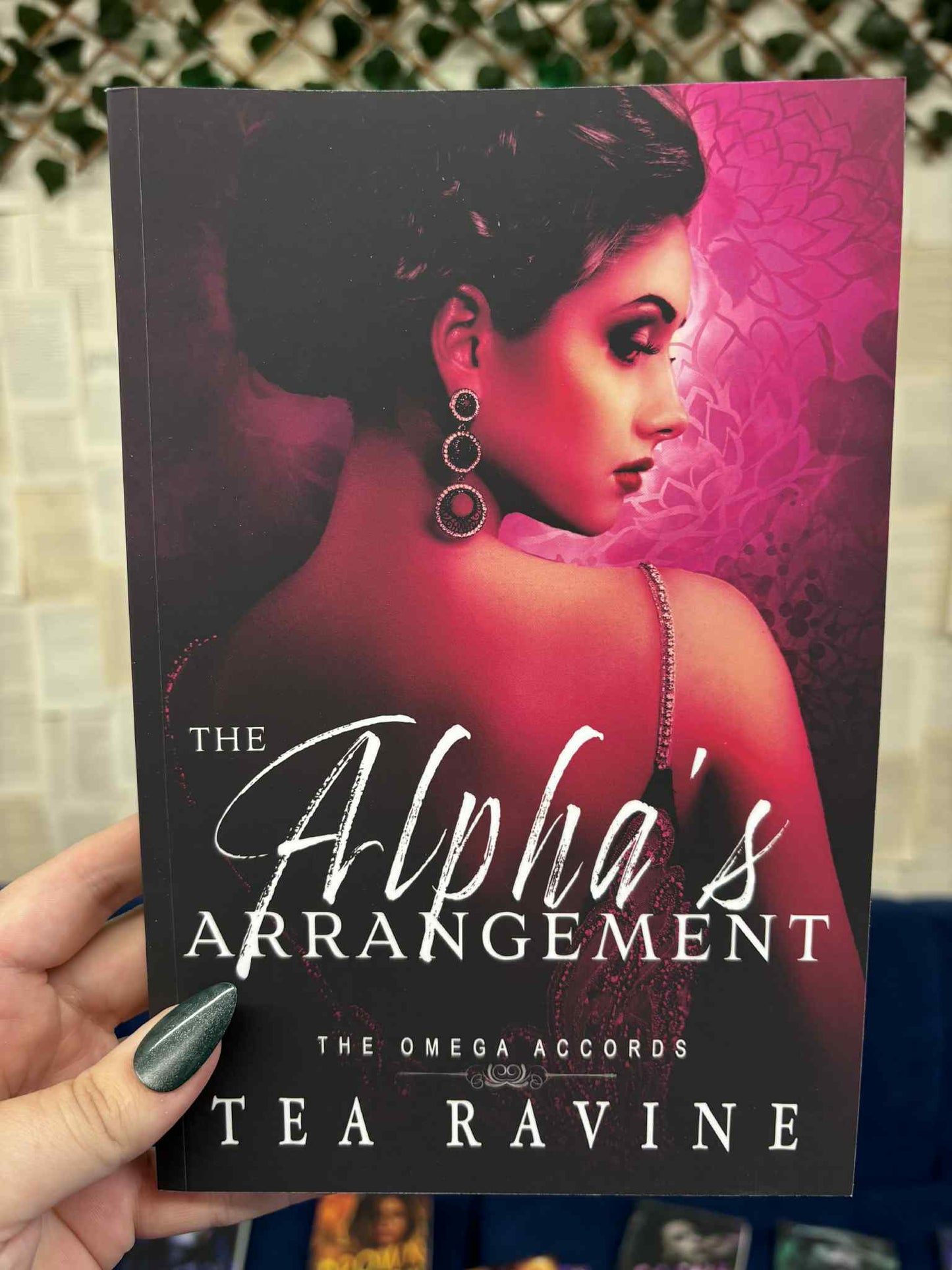The Alpha's Arrangement - Tea Ravine